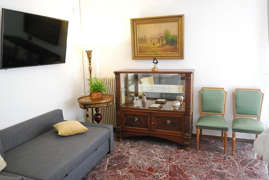 Central Heraklion Lovely Boutique 2-Bedroom Apartment. Olympia. Dış mekan fotoğraf